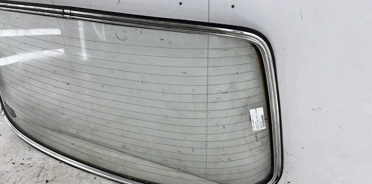 Hayon MERCEDES 200 W123 occasion
