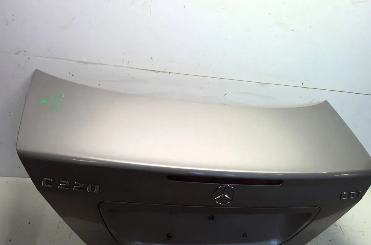 Hayon Mercedes-benz CLASSE C (W203) C 220 cdi (203.008) (2003-2007) occasion