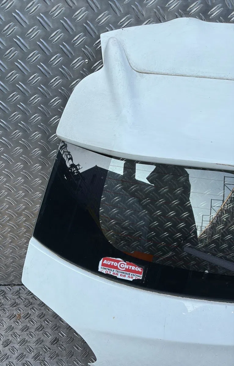 Hayon Mitsubishi MIRAGE - SPACE STAR VI 3-5 portes (A0_A) 1.0 (a05a) (2012) 5 portes occasion