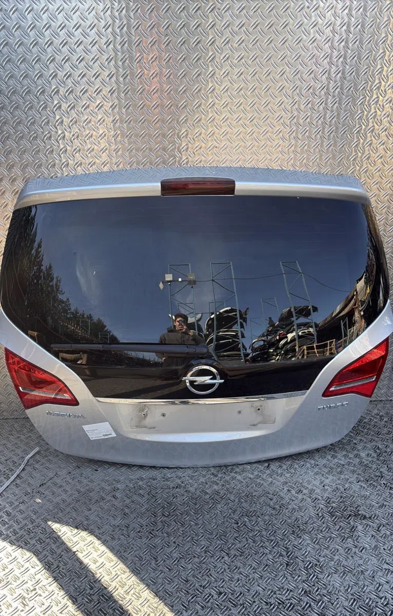Hayon Opel MERIVA B Monospace (S10) 1.4 (75) (2010-2017) occasion