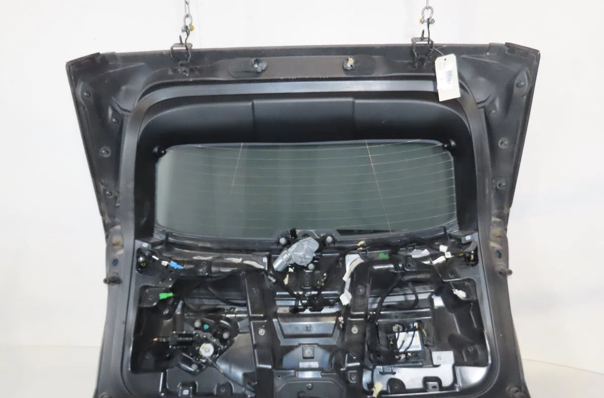 Hayon Peugeot 3008 SUV (MC_, MR_, MJ_, M4_) 1.5 bluehdi 130 (2018) 5 portes occasion