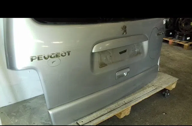 Hayon Peugeot PARTNER Monospace (5_, G_) 1.9 d (1999-2008) 4 portes occasion