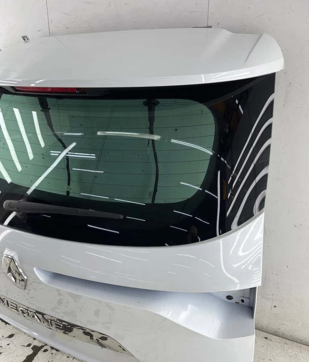 Hayon RENAULT MEGANE 4 PHASE 1 BREAK occasion