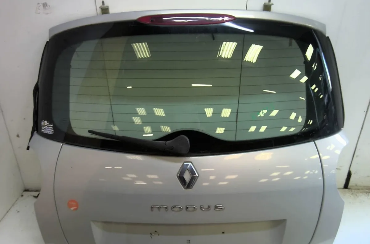 Hayon Renault MODUS - GRAND MODUS (F-JP0_) 1.6 (jp03, jp0b, jp0u, jp0y, jp1g) (2004) occasion