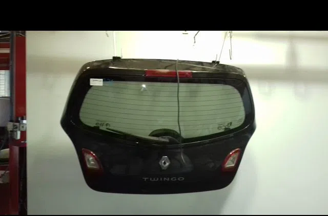Hayon Renault TWINGO II (CN0_) 1.2 16v (cn04, cn0a, cn0b) (2007-2014) 3 portes occasion