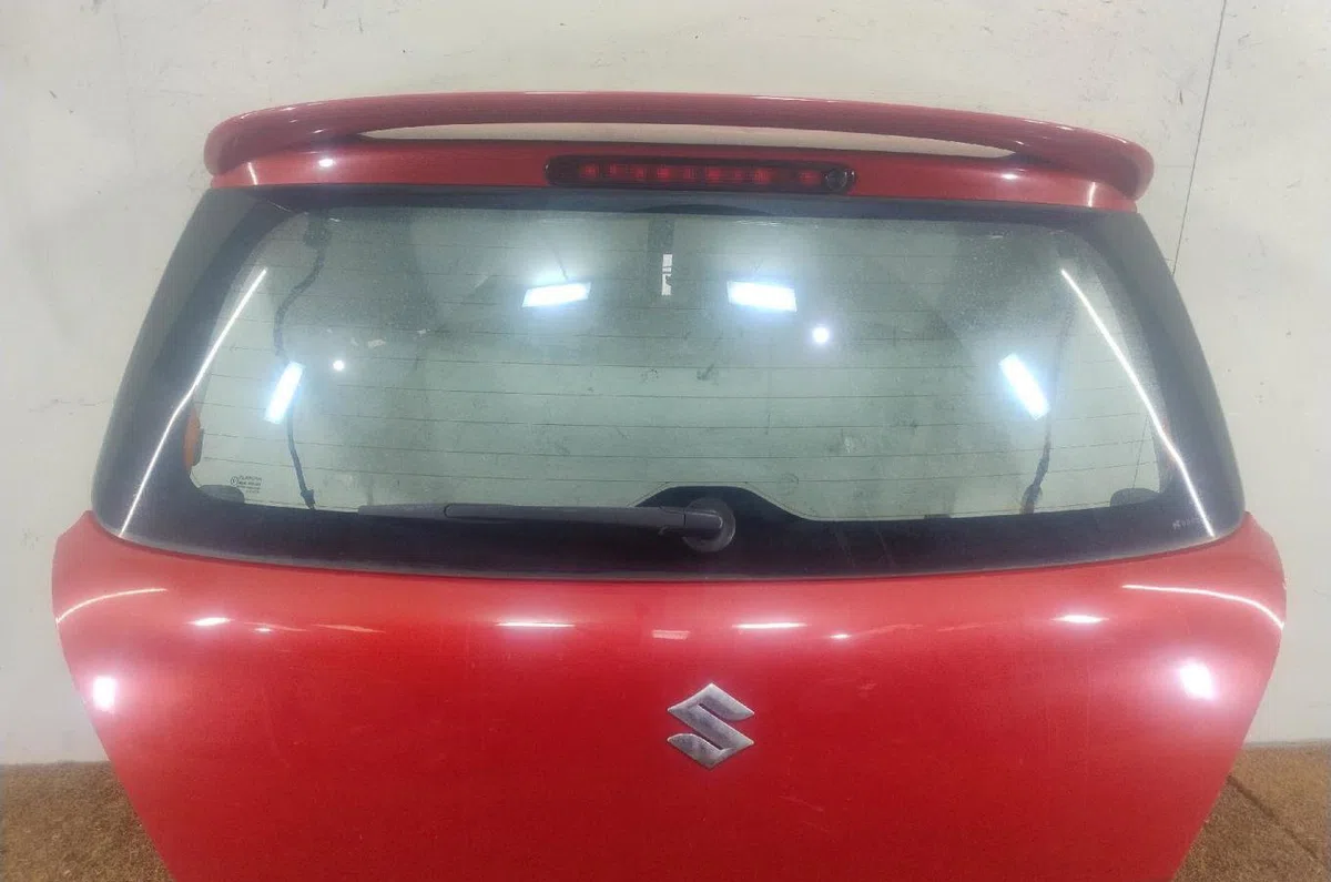 Hayon Suzuki SWIFT III (MZ, EZ) 1.6 (rs 416, rr 416) (2006) occasion