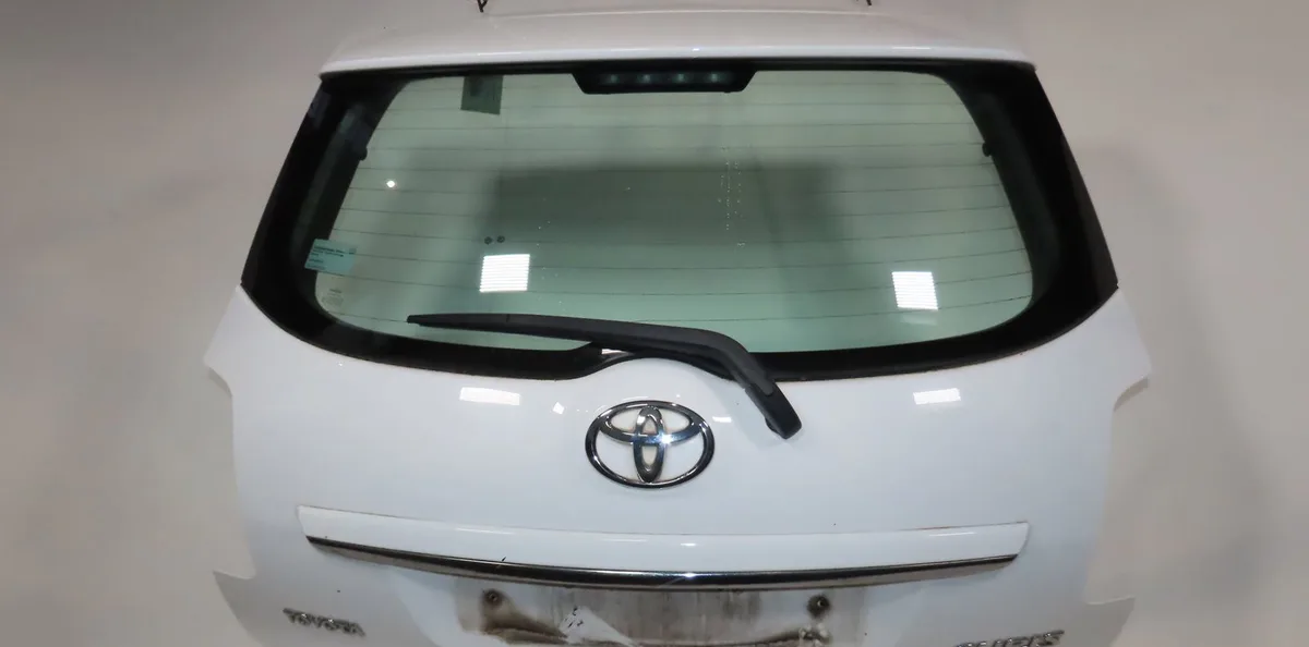 Hayon Toyota AURIS (_E15_) 1.4 d-4d (nde150_) (2007-2012) 3 portes occasion