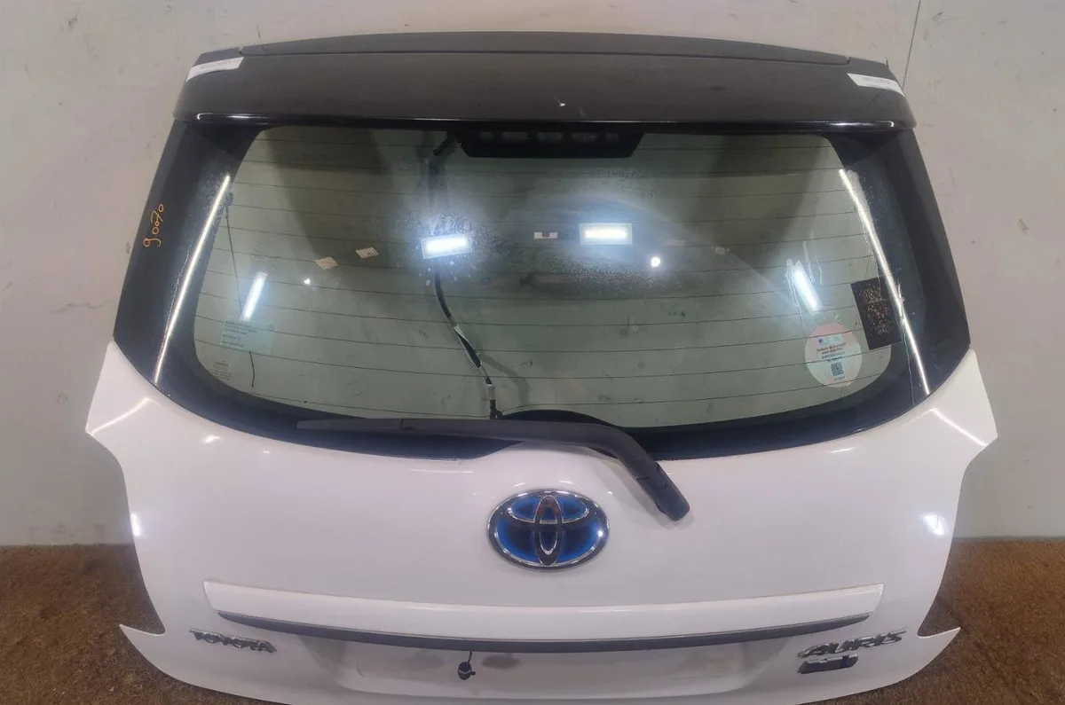 Hayon Toyota AURIS (_E15_) 1.8 hybrid (zwe150_) (2010-2012) occasion