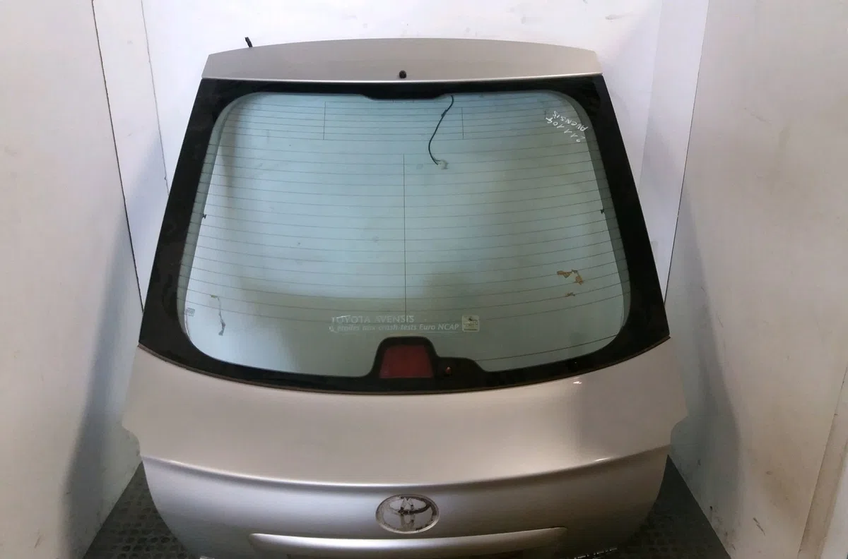 Hayon Toyota AVENSIS Liftback (_T22_) 2.0 d (cdt220_) (2002-2003) occasion