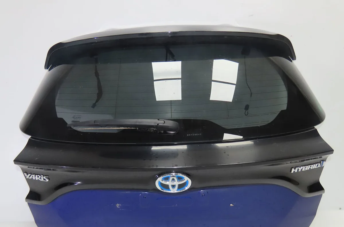 Hayon Toyota YARIS (_P21_, _PA1_, _PH1_) 1.5 hybrid (mxph10, mxph11) (2020) 5 portes occasion