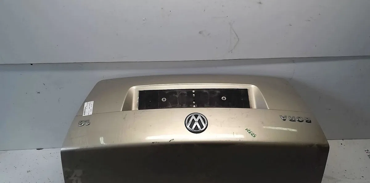 Hayon Volkswagen BORA I (1J2) 1.6 16v (2000-2005) occasion