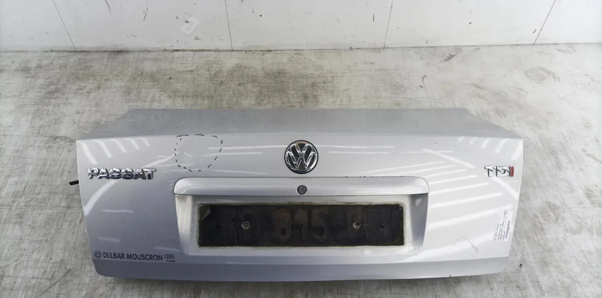 Hayon VOLKSWAGEN PASSAT 4 PHASE 1 occasion