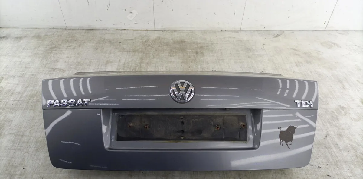 Hayon VOLKSWAGEN PASSAT 4 PHASE 2 occasion