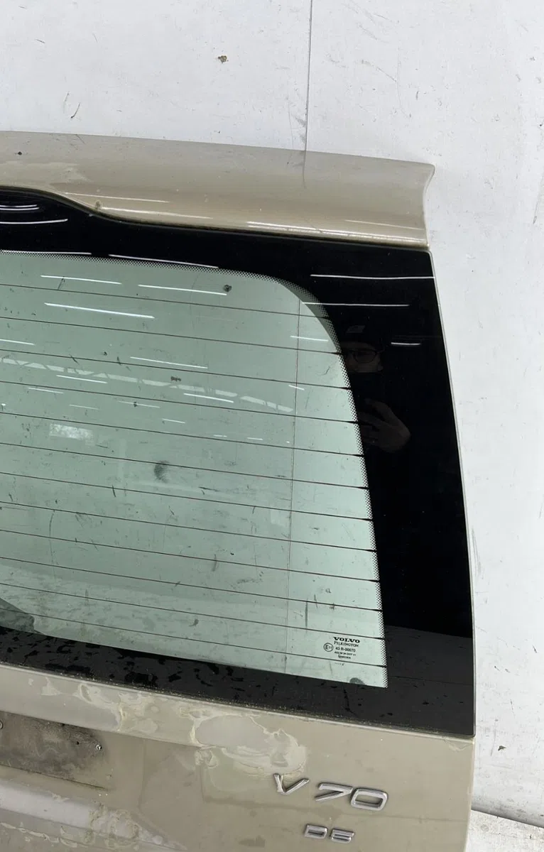 Hayon VOLVO V 70 1 PHASE 2 BREAK occasion