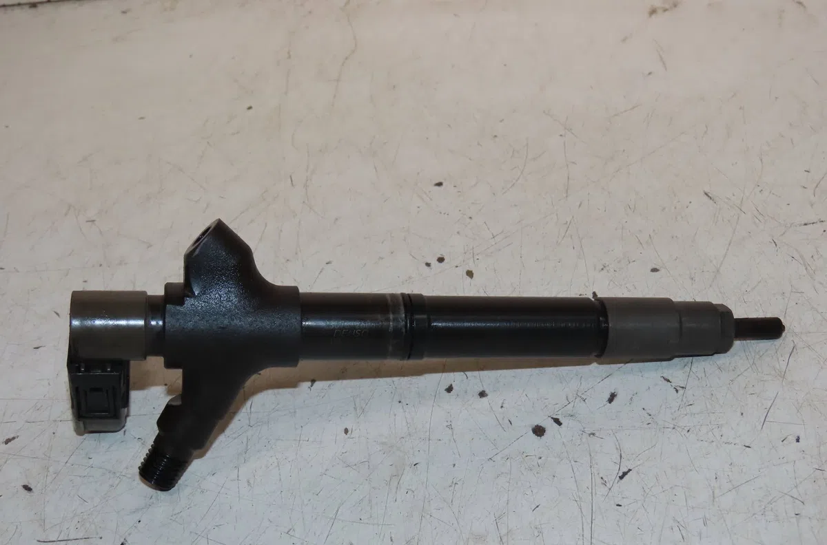 Injecteur 1 Toyota RAV 4 III (_A3_) 2.2 d 4wd (ala30_) (2006-2012) occasion