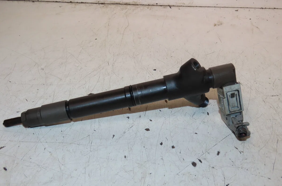 Injecteur 2 Toyota RAV 4 III (_A3_) 2.2 d 4wd (ala30_) (2006-2012) occasion