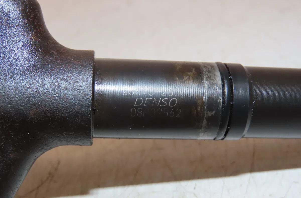 Injecteur 4 Toyota RAV 4 III (_A3_) 2.2 d 4wd (ala30_) (2006-2012) occasion