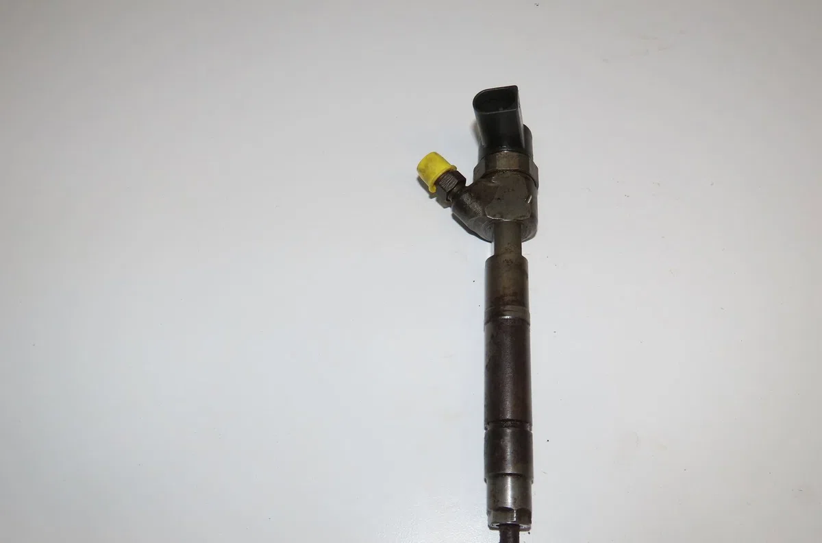 Injecteur 5 Mercedes-benz CLASSE E (W210) E 320 cdi (210.026) (1999-2002) occasion