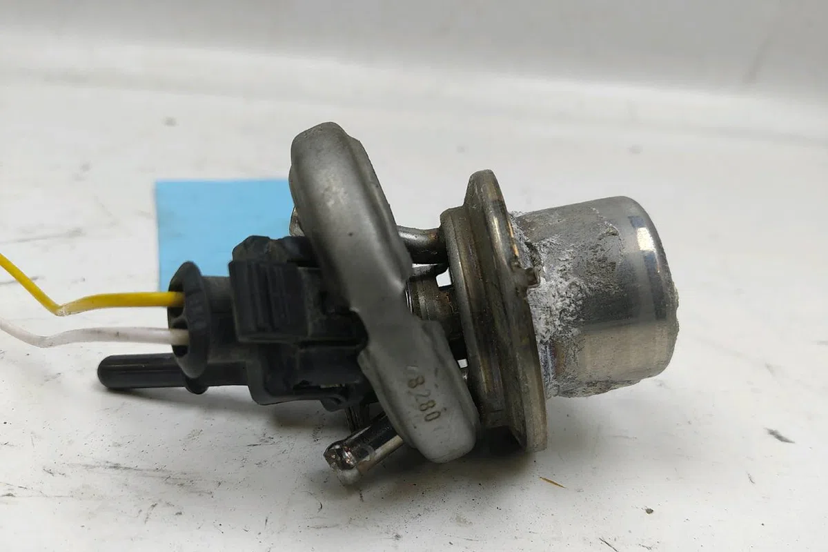 Injecteur ad blue Mercedes-benz CLASSE C (W205) C 220 bluetec - d (205.002, 205.004) (2014-2018) occasion