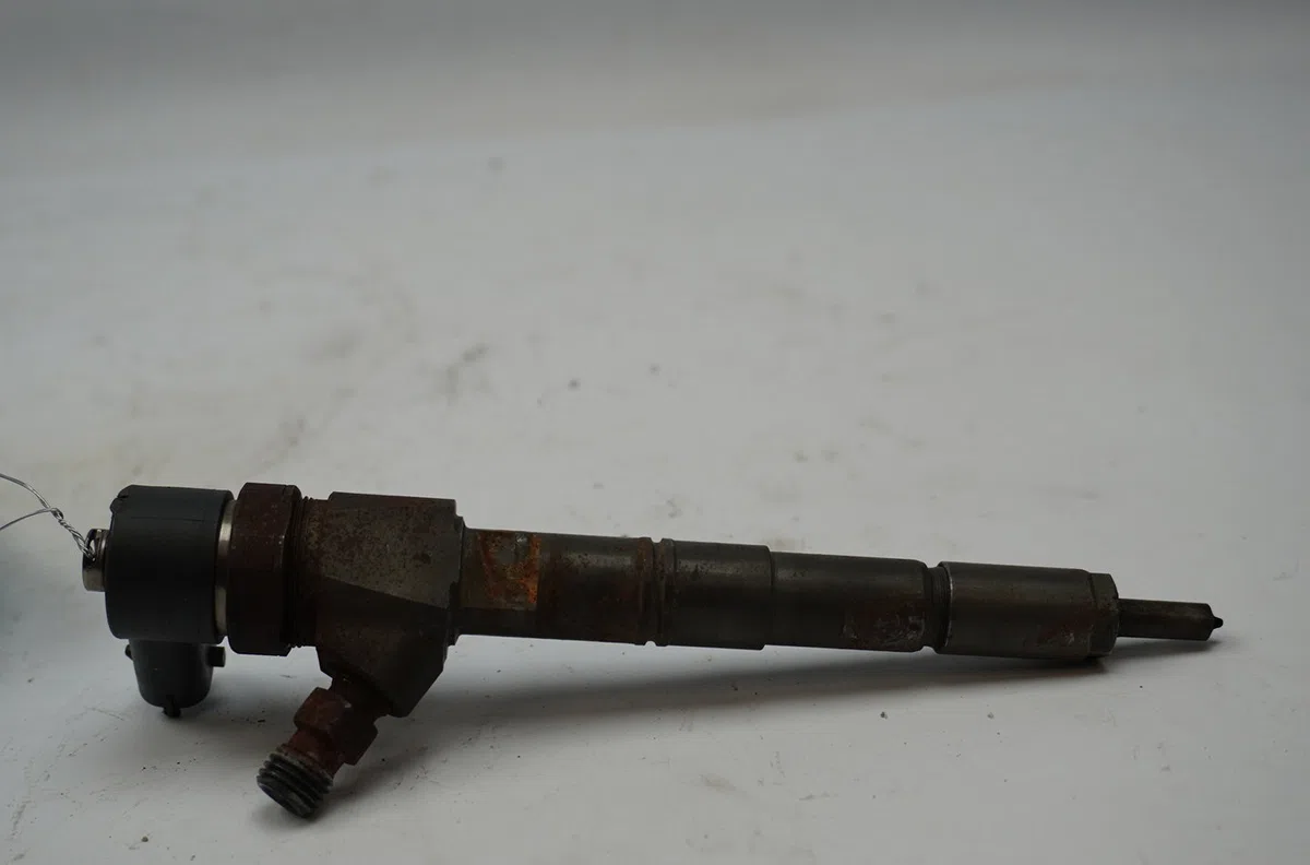 Injecteur Alfa romeo GT (937_) 1.9 jtd (937cxn1b) (2003-2010) 3 portes occasion