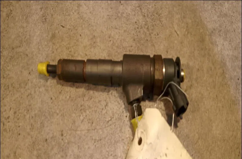 Injecteur Citroen C3 Pluriel (HB_) 1.4 hdi (2004) 2 portes occasion