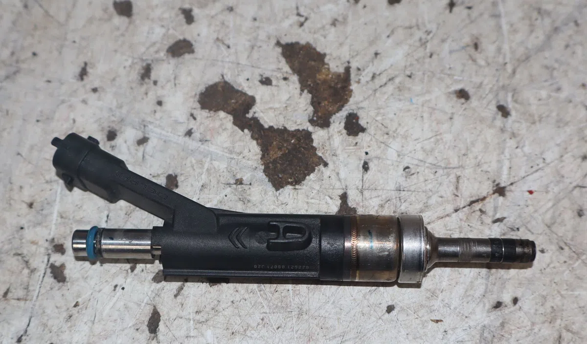 Injecteur Citroen C4 CACTUS 1.2 thp 110 (2014) occasion