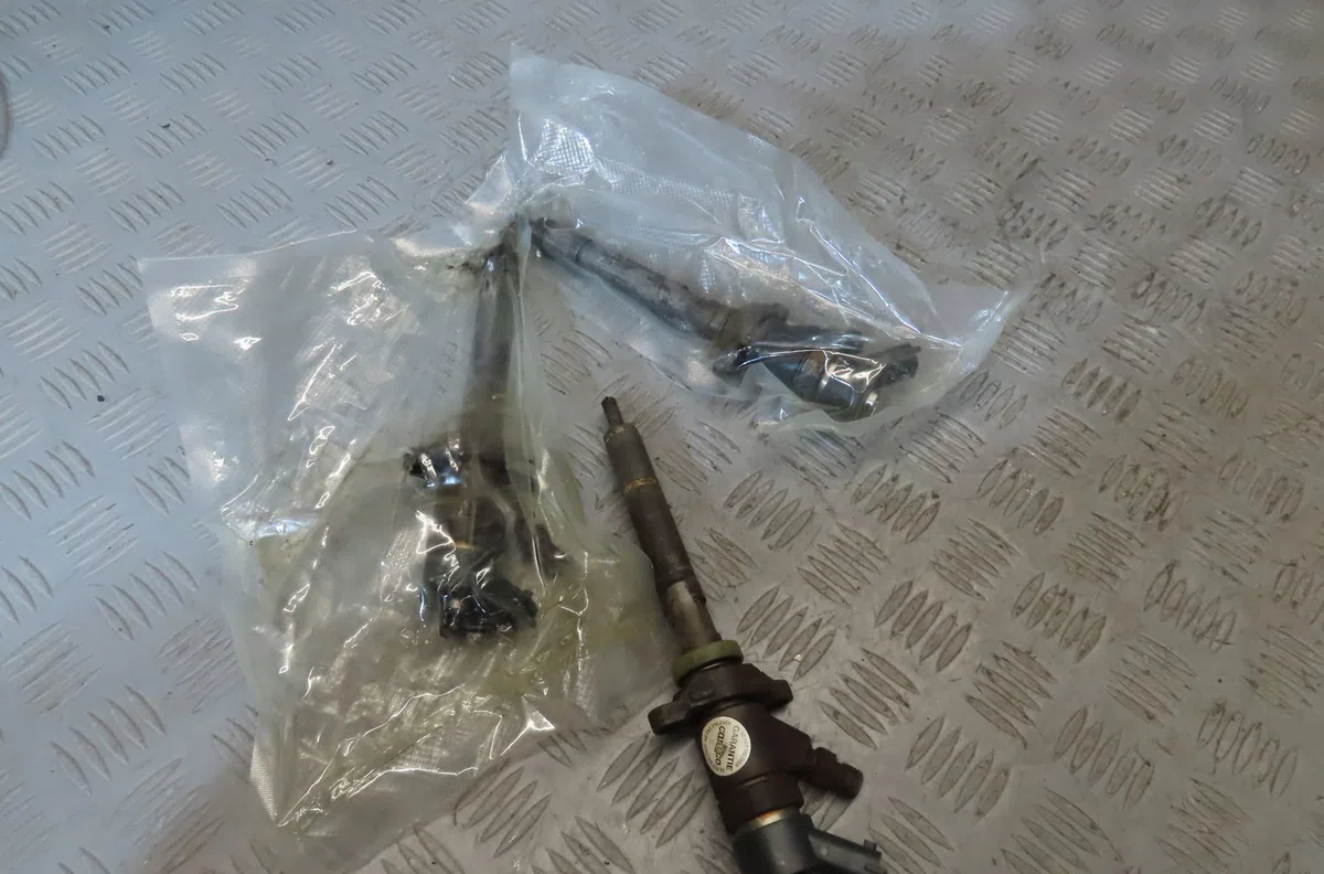 Injecteur FORD C-MAX occasion