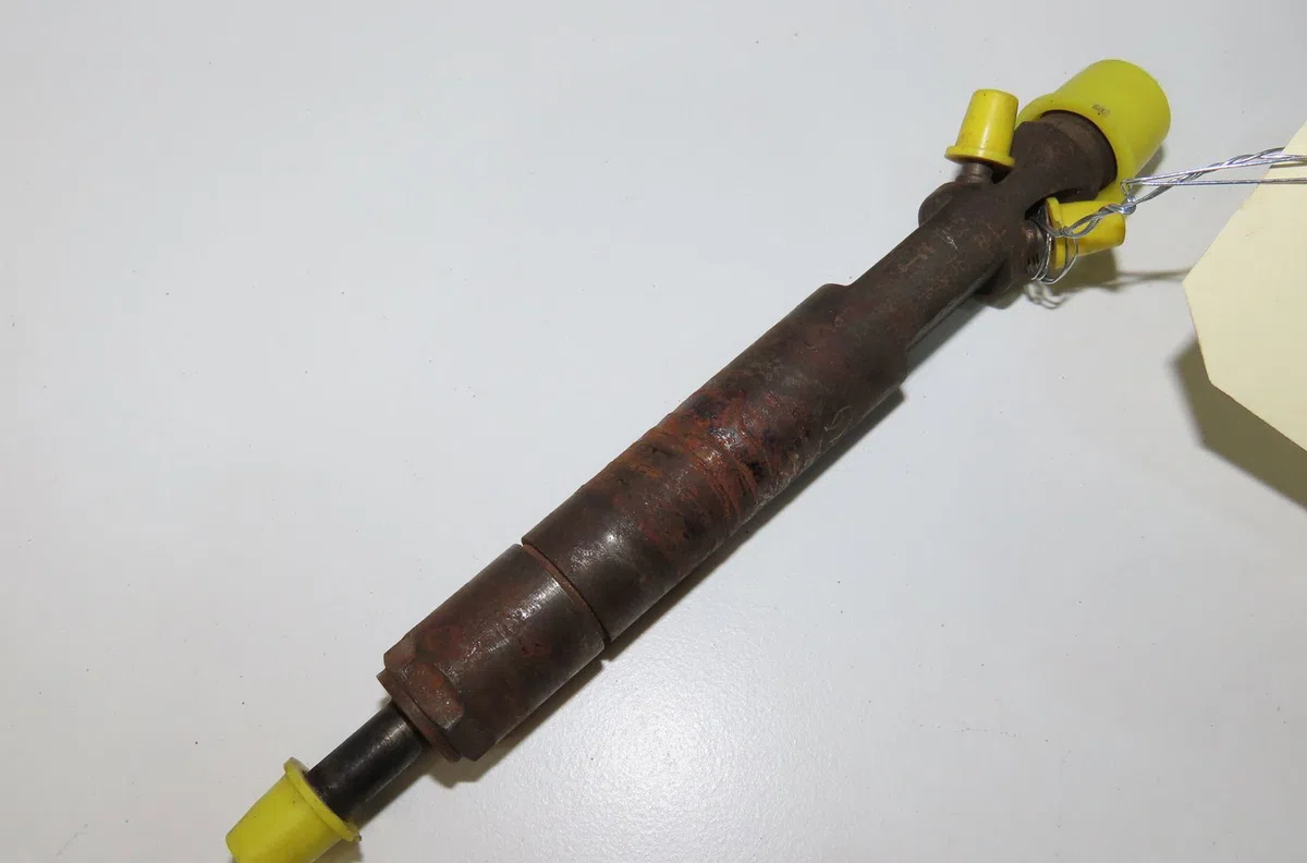 Injecteur FORD FOCUS I 2001 occasion
