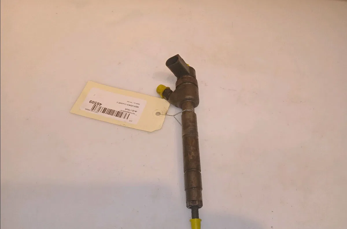 Injecteur Mercedes-benz CLASSE C Coupe Sport (CL203) C 220 cdi (203.708) (2004-2008) 3 portes occasion