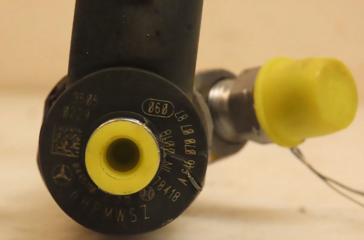 Injecteur Mercedes-benz CLASSE C (W203) C 200 cdi (203.007) (2003-2007) occasion