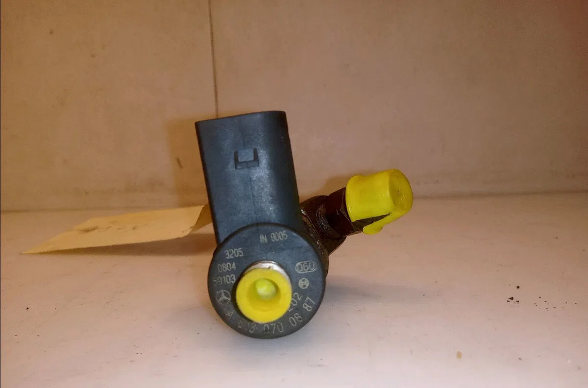 Injecteur MERCEDES CLASSE E III 2002 occasion