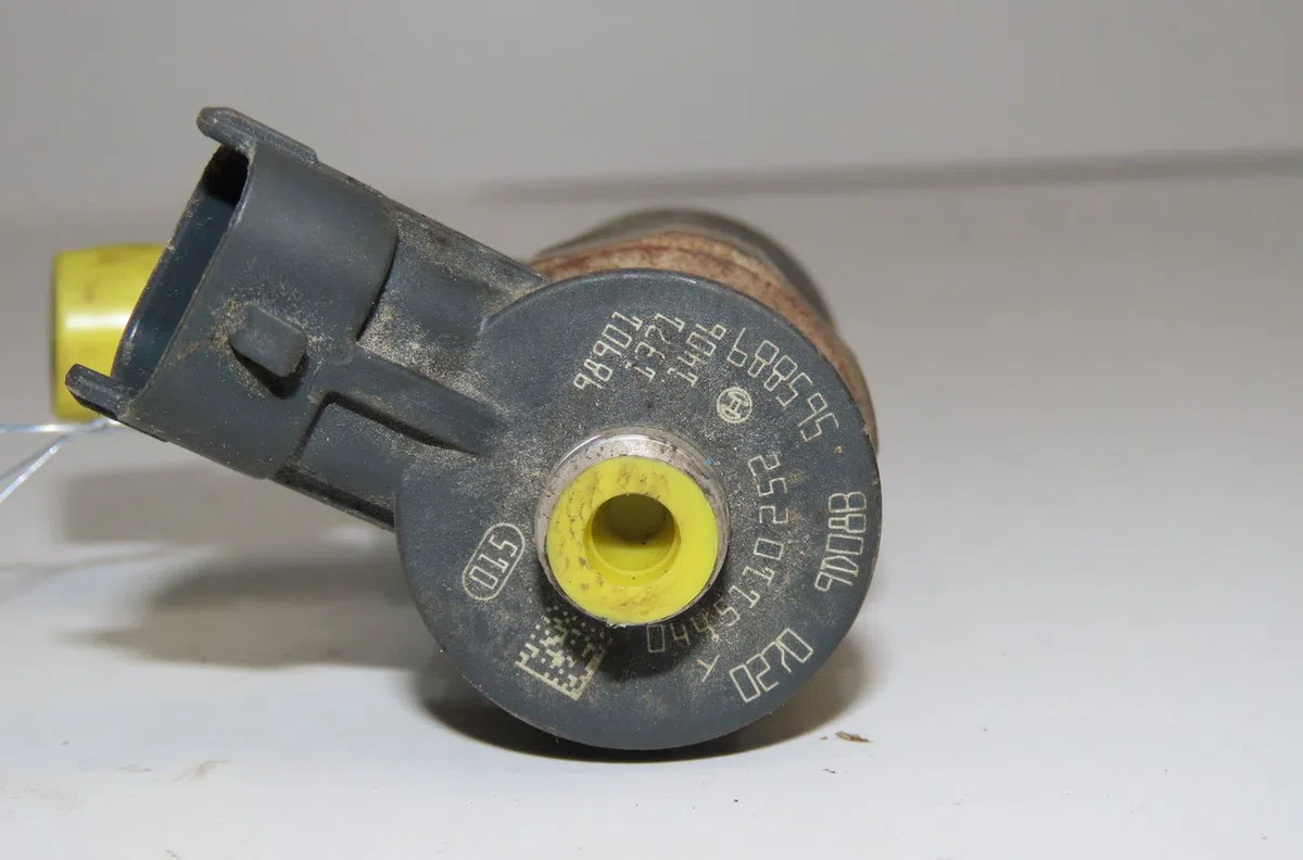 Injecteur PEUGEOT 206  2009 occasion