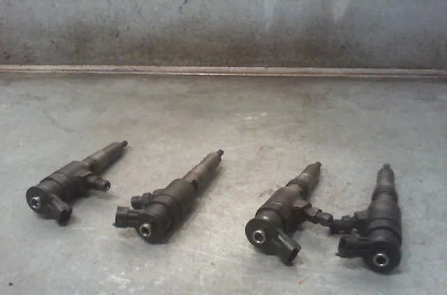Injecteur Peugeot 206 3-5 portes (2A-C) 1.4 hdi eco 70 (2001-2009) 5 portes occasion