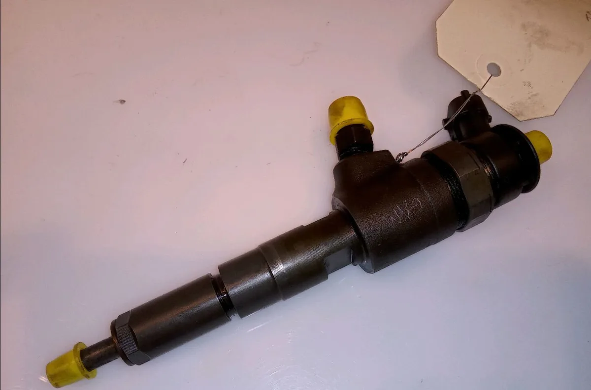Injecteur Peugeot 206 3-5 portes (2A-C) 1.4 hdi eco 70 (2001-2009) 5 portes occasion