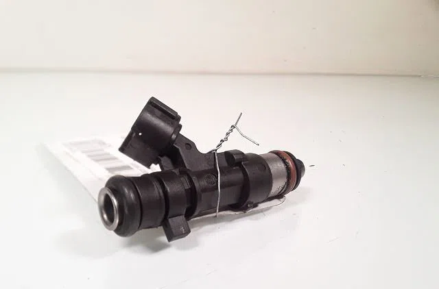 Injecteur Peugeot 206 3-5 portes (2A-C) 1.6 16v (2000-2009) 3 portes occasion