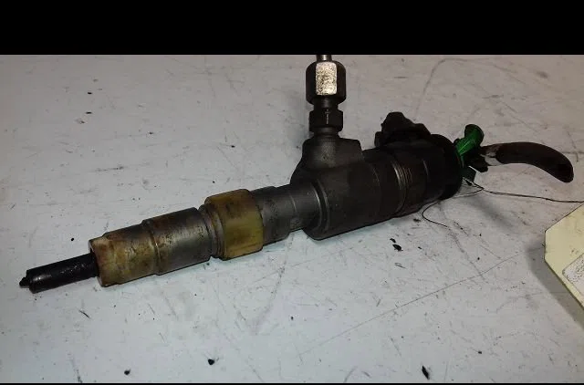 Injecteur Peugeot 207-207 (WA_, WC_) 1.6 hdi (2006-2013) 5 portes occasion