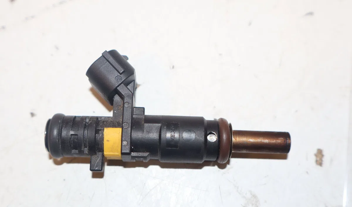 Injecteur Peugeot 207 CC (WD_) 1.6 16v (2007-2013) occasion