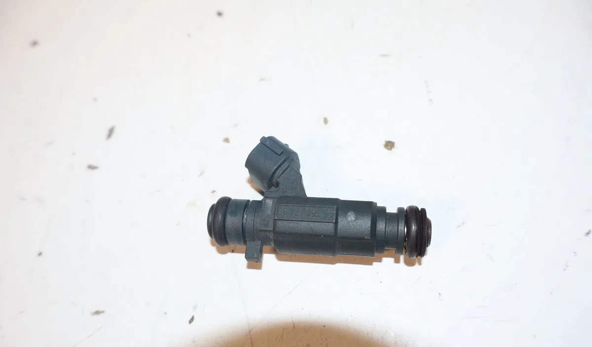 Injecteur Peugeot 208 I (CA_, CC_) 1.2 vti 68 - puretech 68 (2016) 5 portes occasion