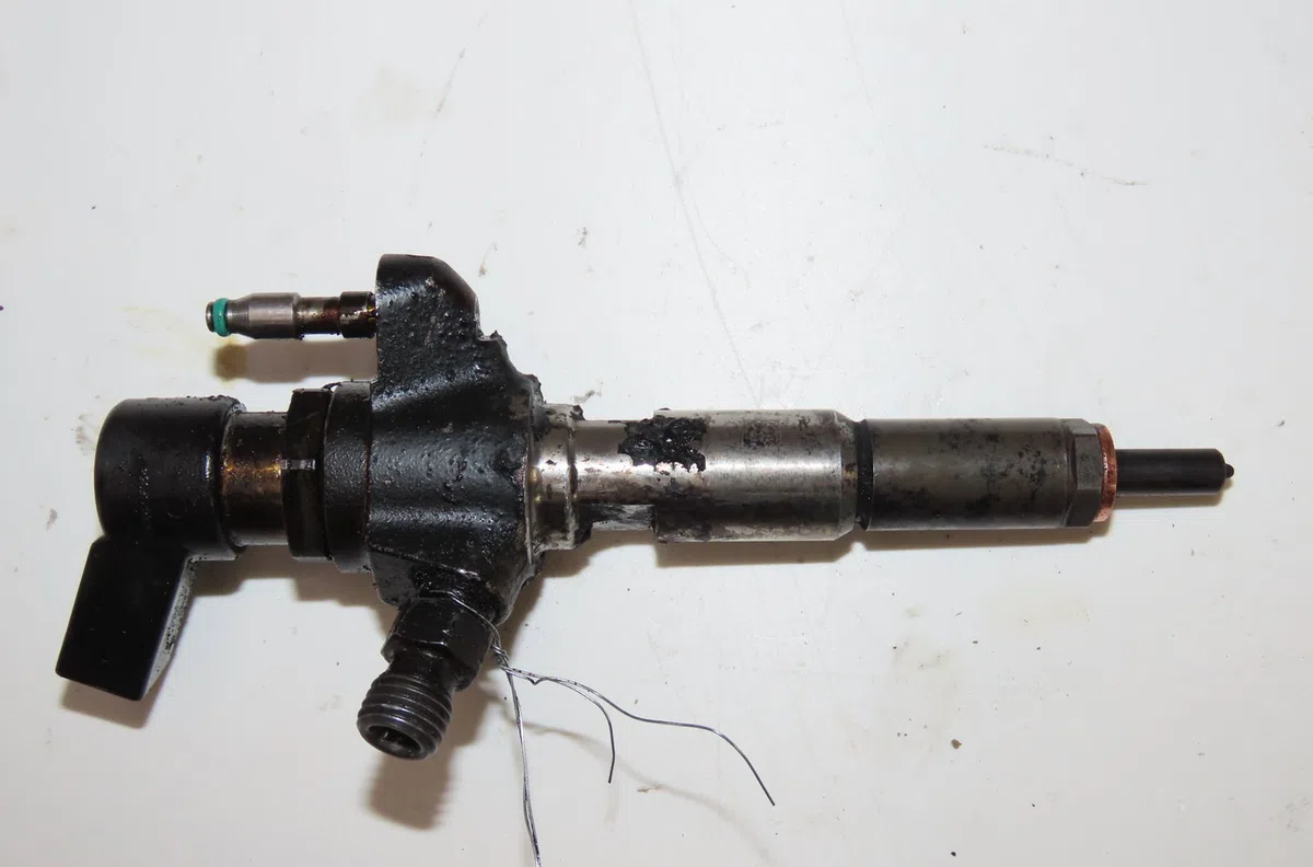 Injecteur Peugeot 3008 Monospace (0U_) 1.6 hdi (2009-2016) 5 portes occasion