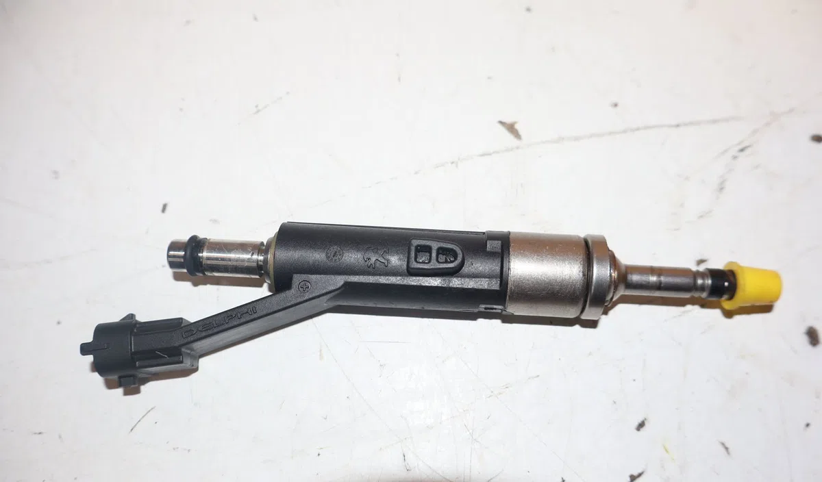 Injecteur Peugeot 308 II (LB_, LP_, LW_, LH_, L3_) 1.2 thp 130 (2013-2021) occasion