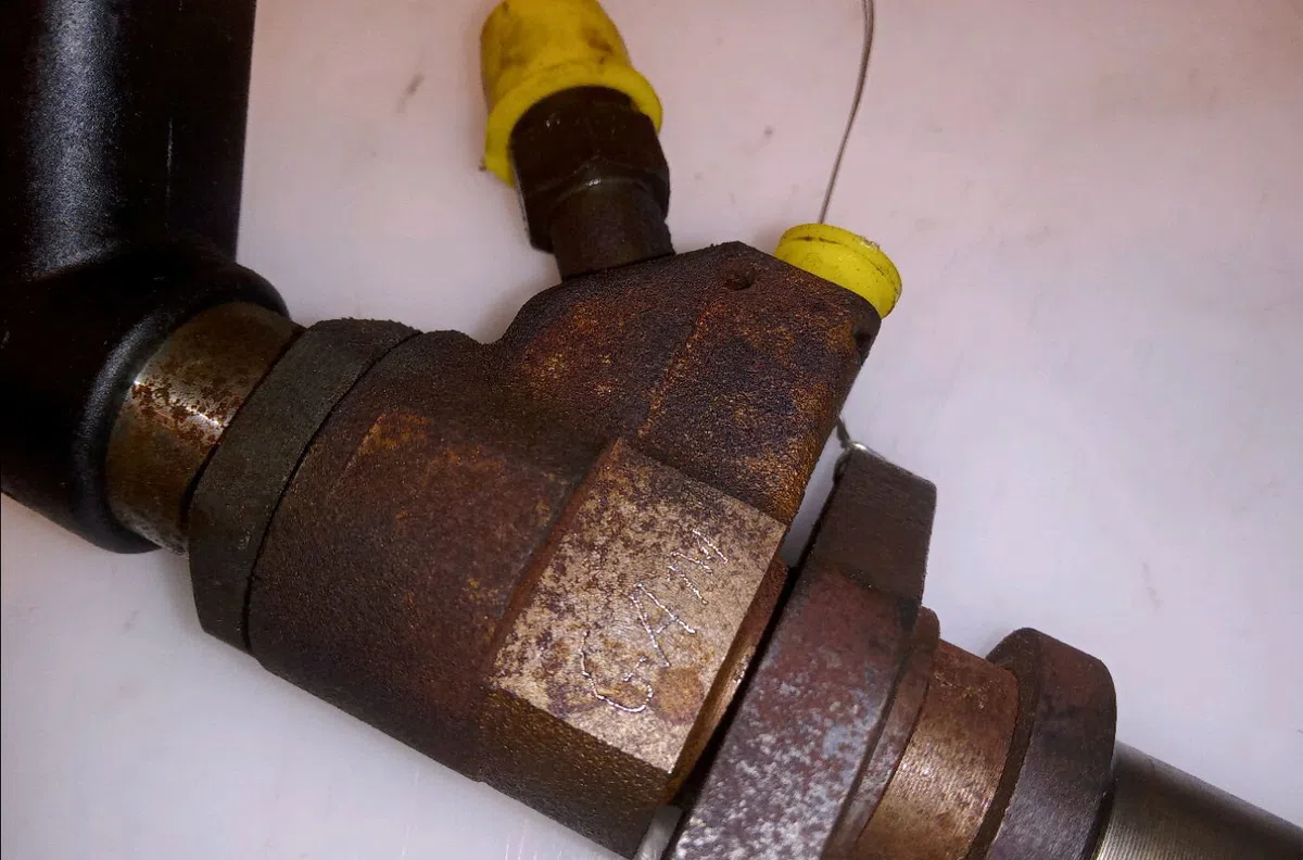 Injecteur Peugeot 407 SW (6E_) 2.2 hdi 170 (2006-2010) occasion