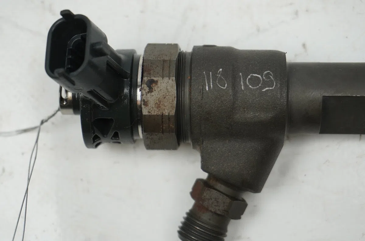 Injecteur Renault CLIO IV (BH_) 1.5 dci 90 (2012) 5 portes occasion