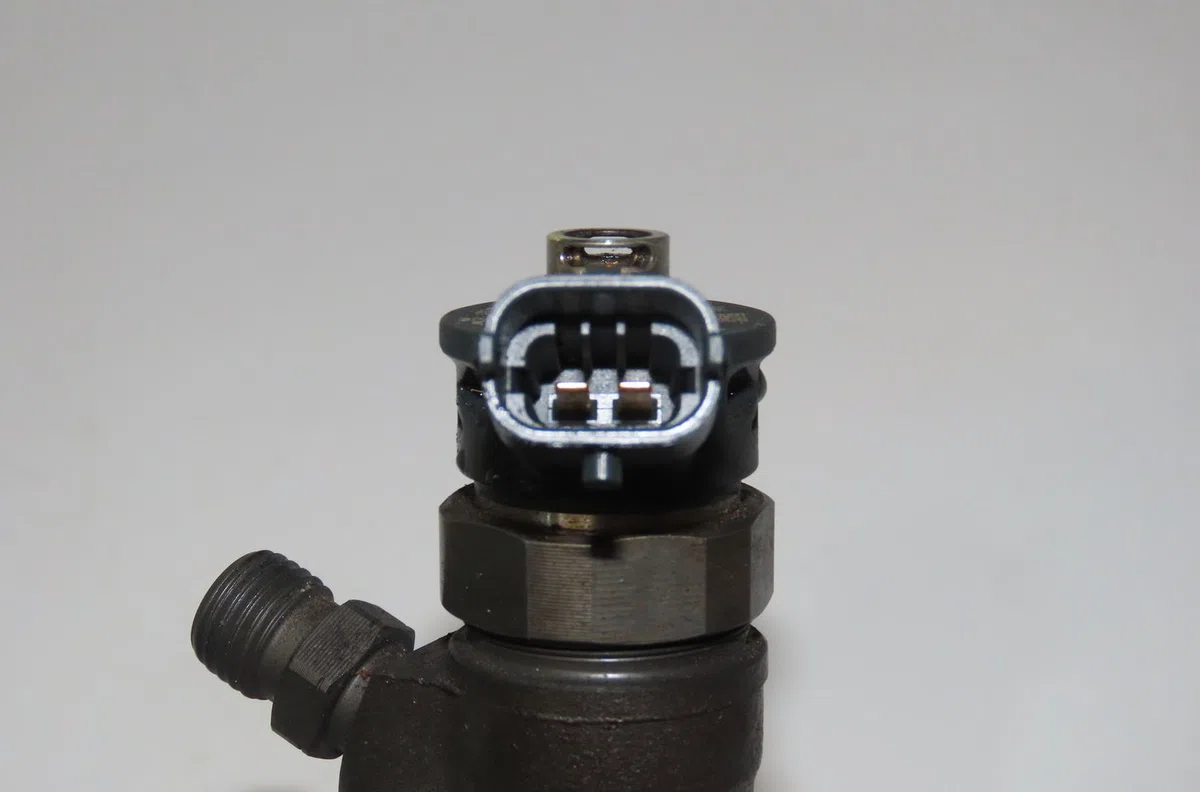 Injecteur Renault CLIO IV Grandtour (KH_) 1.5 dci 90 (khn3, khn4) (2012) 5 portes occasion