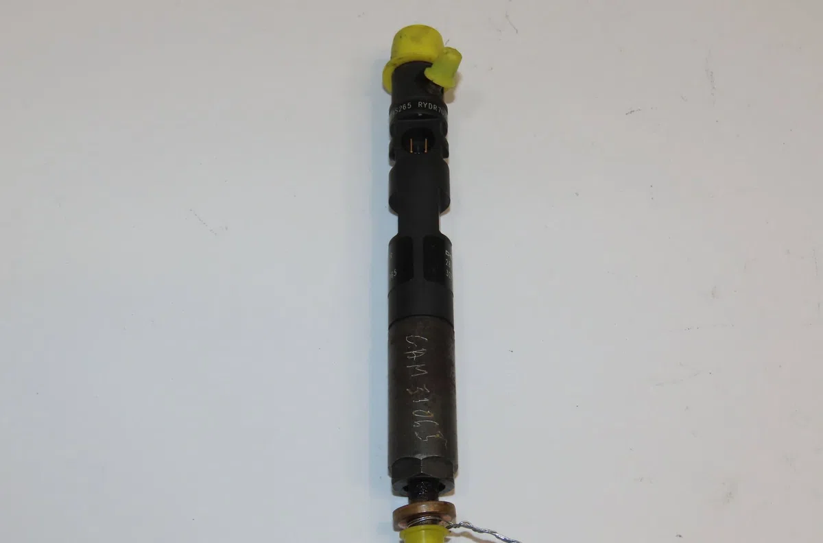 Injecteur Renault KANGOO Express (FW0-1_) 1.5 dci 90 (fw0g, fw05, fw08, fw11) (2009) 4 portes occasion