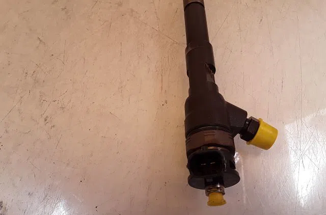 Injecteur Renault KANGOO - GRAND KANGOO II (KW0-1_) 1.5 dci 90 (kw05, kw08, kw0g, kw11) (2008) occasion