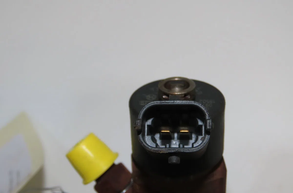 Injecteur Renault MEGANE I Coupé (DA0-1_) 1.9 dci (da05, da1f) (2001-2003) occasion