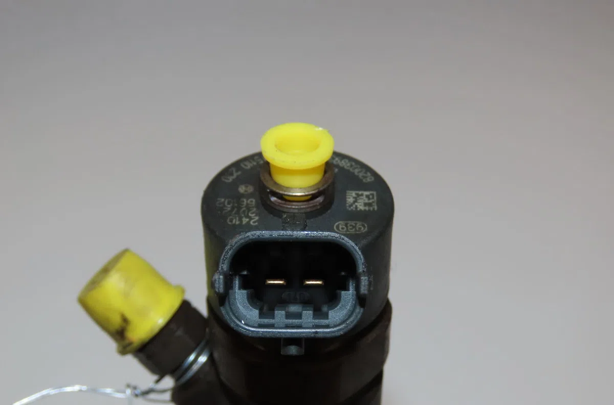 Injecteur Renault MEGANE II (BM0-1_, CM0-1_) 1.9 dci (2005-2009) occasion