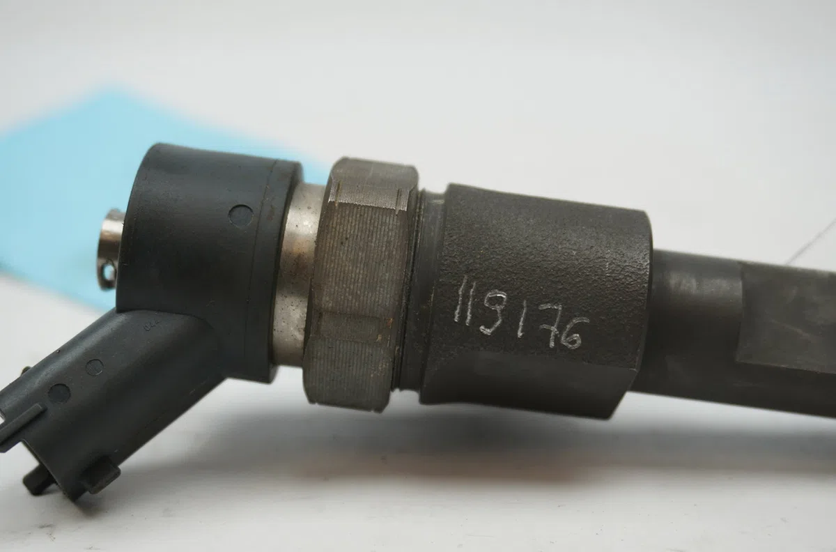 Injecteur Renault MEGANE II (BM0-1_, CM0-1_) 1.9 dci (bm0g, cm0g) (2002-2008) 5 portes occasion