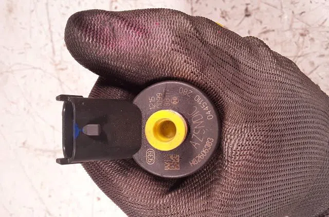 Injecteur Renault MEGANE II Coupé-Cabriolet (EM0-1_) 1.9 dci (2003-2009) occasion