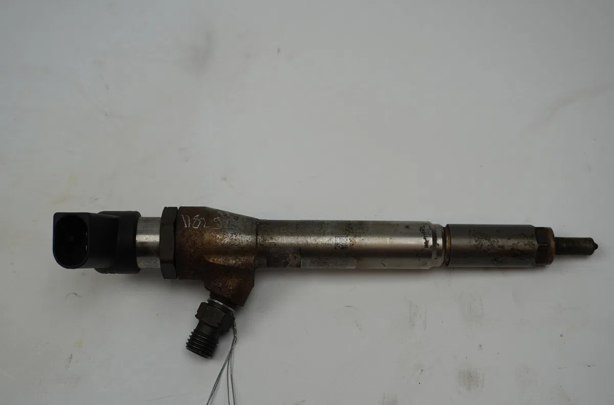 Injecteur Renault MEGANE III 3-5 portes (BZ0-1_, B3_) 1.5 dci (2009) 5 portes occasion